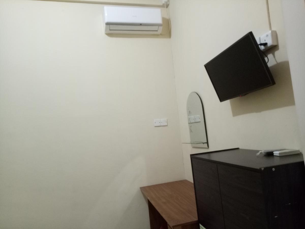 D'Kost Batam Hostel นาโกยา ภายนอก รูปภาพ